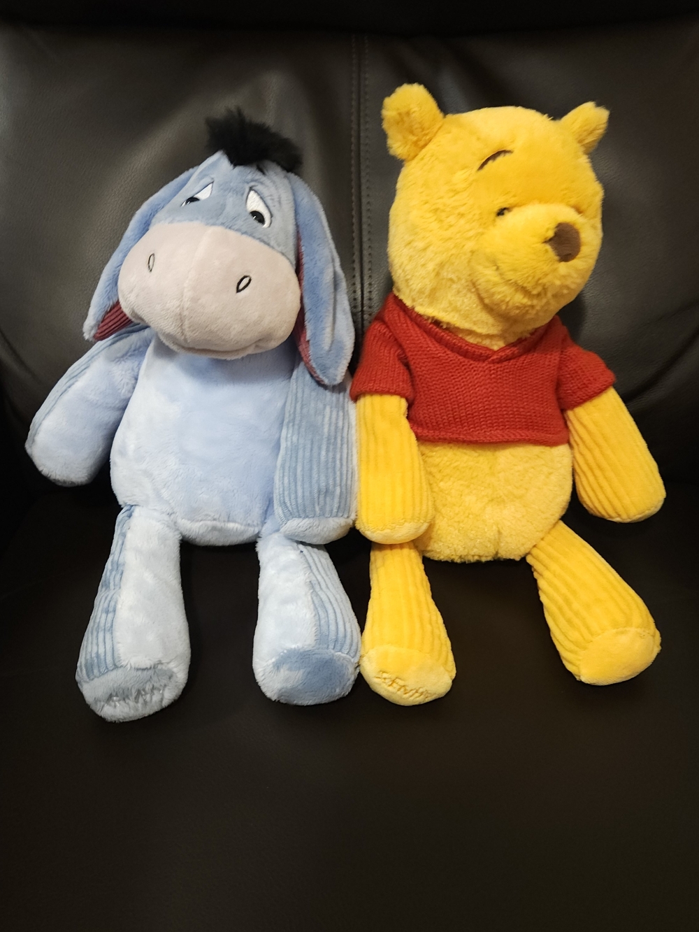 Scenty Buddies Winnie the Pooh & Eeyore Plush Set With Scent Packs WOW!